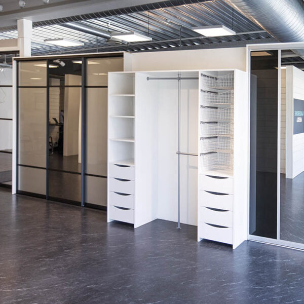 Hans-Petters beste garderobetips - Garderobemekka - foto@villavarmbo Hans Petter Ingebrigtsen er de trønderske kundenes trygge guide i garderobejungelen. Han strekker seg langt for å få fornøyde kunder! Les hans beste råd for at du kan bli en av dem i bloggen vår på garderobemekka.no.