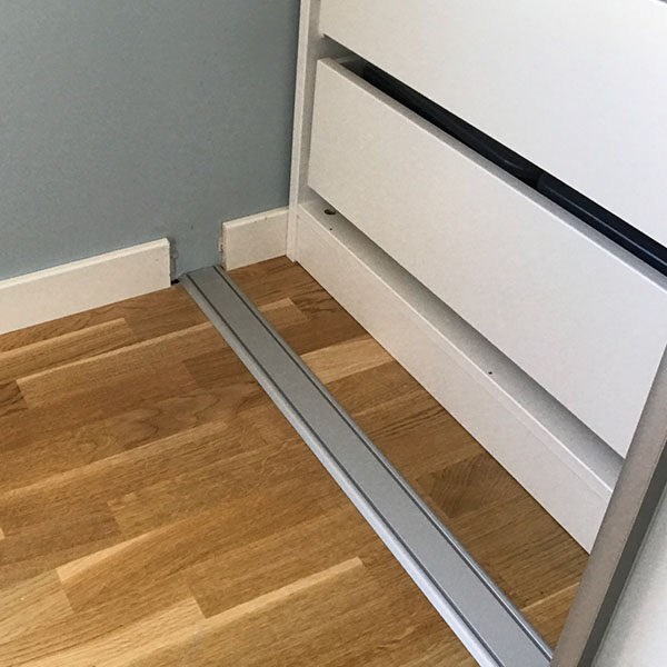 skinne til skyvedørsgarderobe