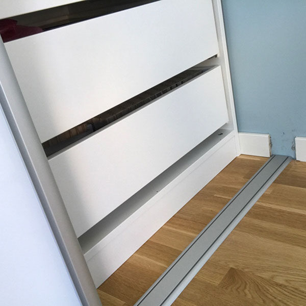 skinne til skyvedørsgarderobe