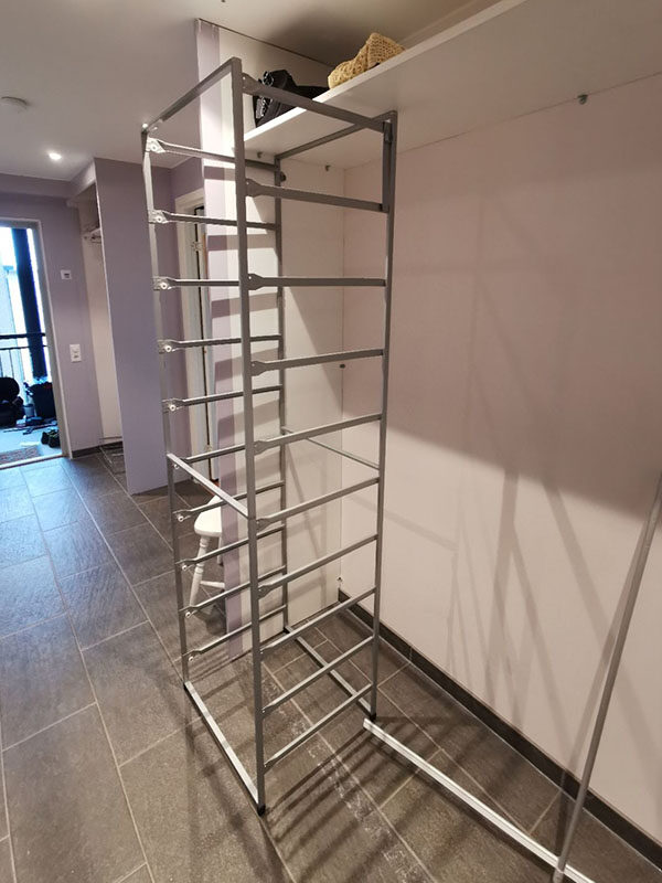 montering av garderobeinnredning