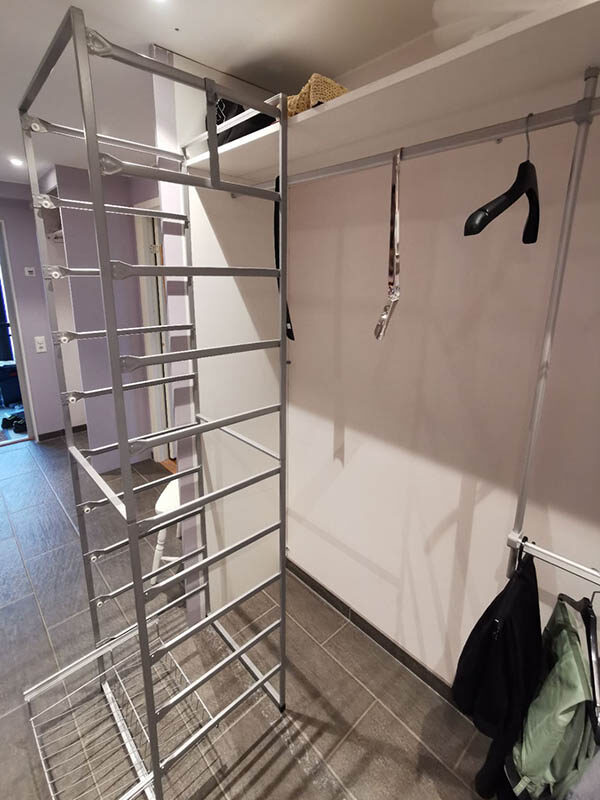 montering av garderobeinnredning