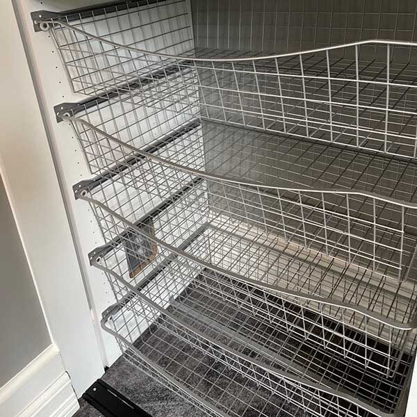 trådkurver til garderobe