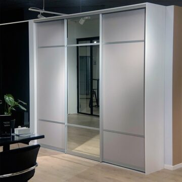 Garderobemekka_700x700_2