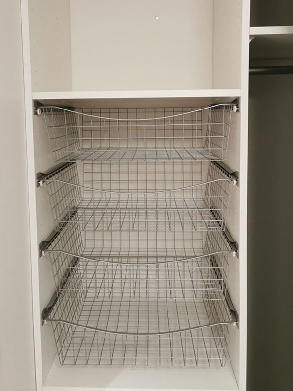 garderobeinnredning med kurver i høy kvalitet