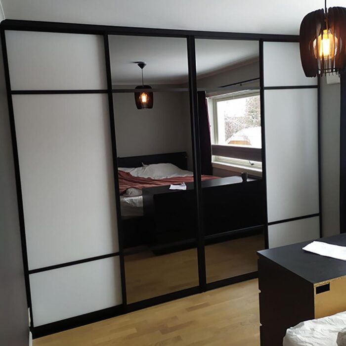 I hele juni får du 40% rabatt på skyvedører hos Garderobemekka. Les mer på garderobemekka.no