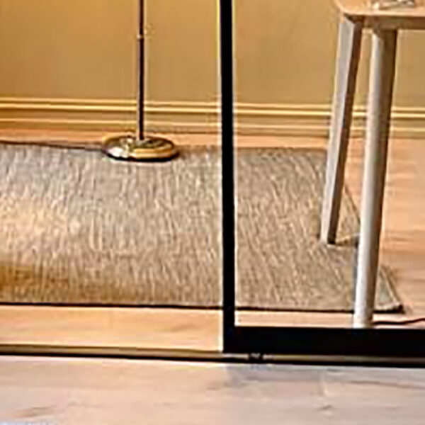 New York loft på budsjett | Garderobemekka AS Drømmer du om New York loft-stilen, men er redd det skal koste skjorta? Med en skyvedørsløsning fra Garderobemekka, får du både stilen og funksjonen, men til en rimelig penge. Les mer på garderobemekka.no